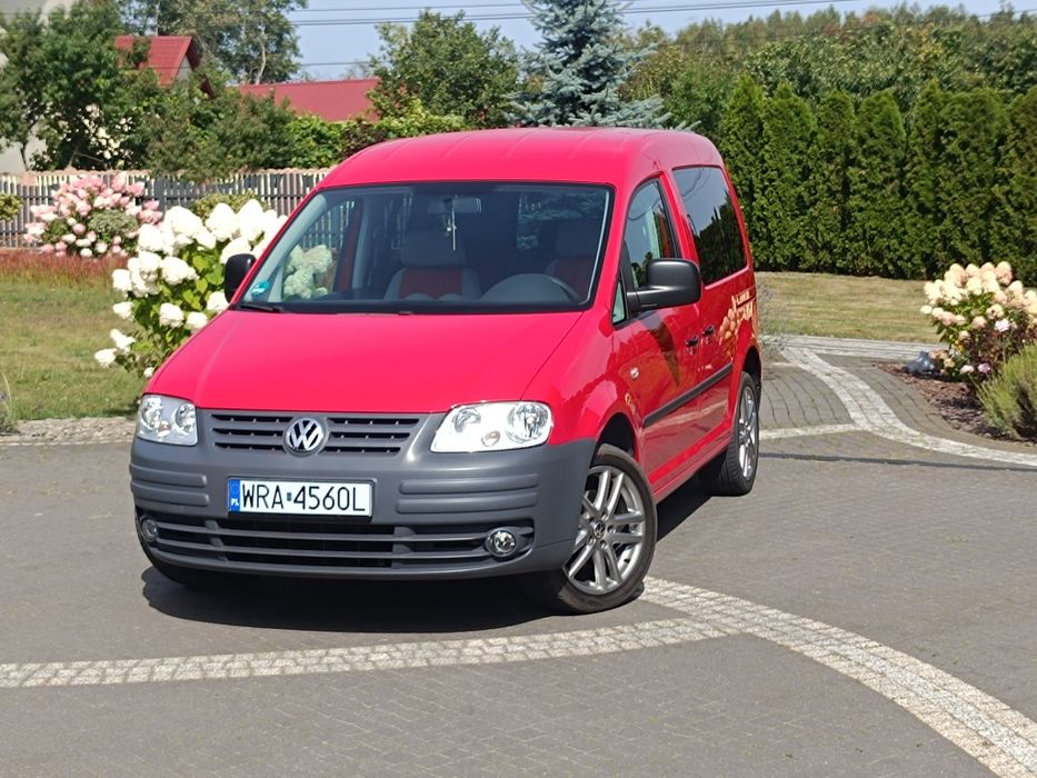 Sprzedam VW caddy  1.4 .134tys km.7 osobowe
