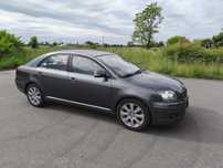Toyota Avensis auto osobowe