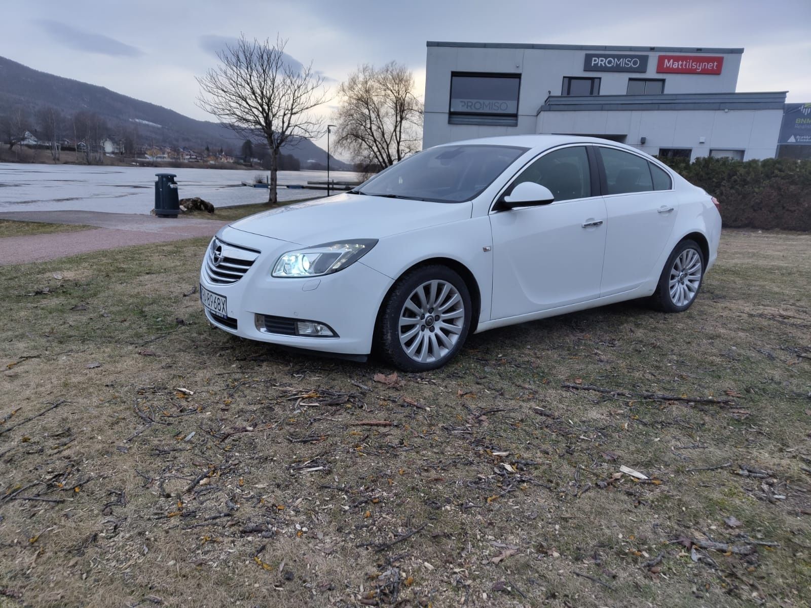 Opel Insignia  stan bdb  ewentualnie zamiana polecam