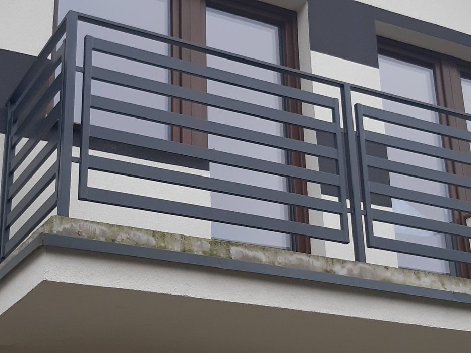 Bramy ogrodzenia balustrady