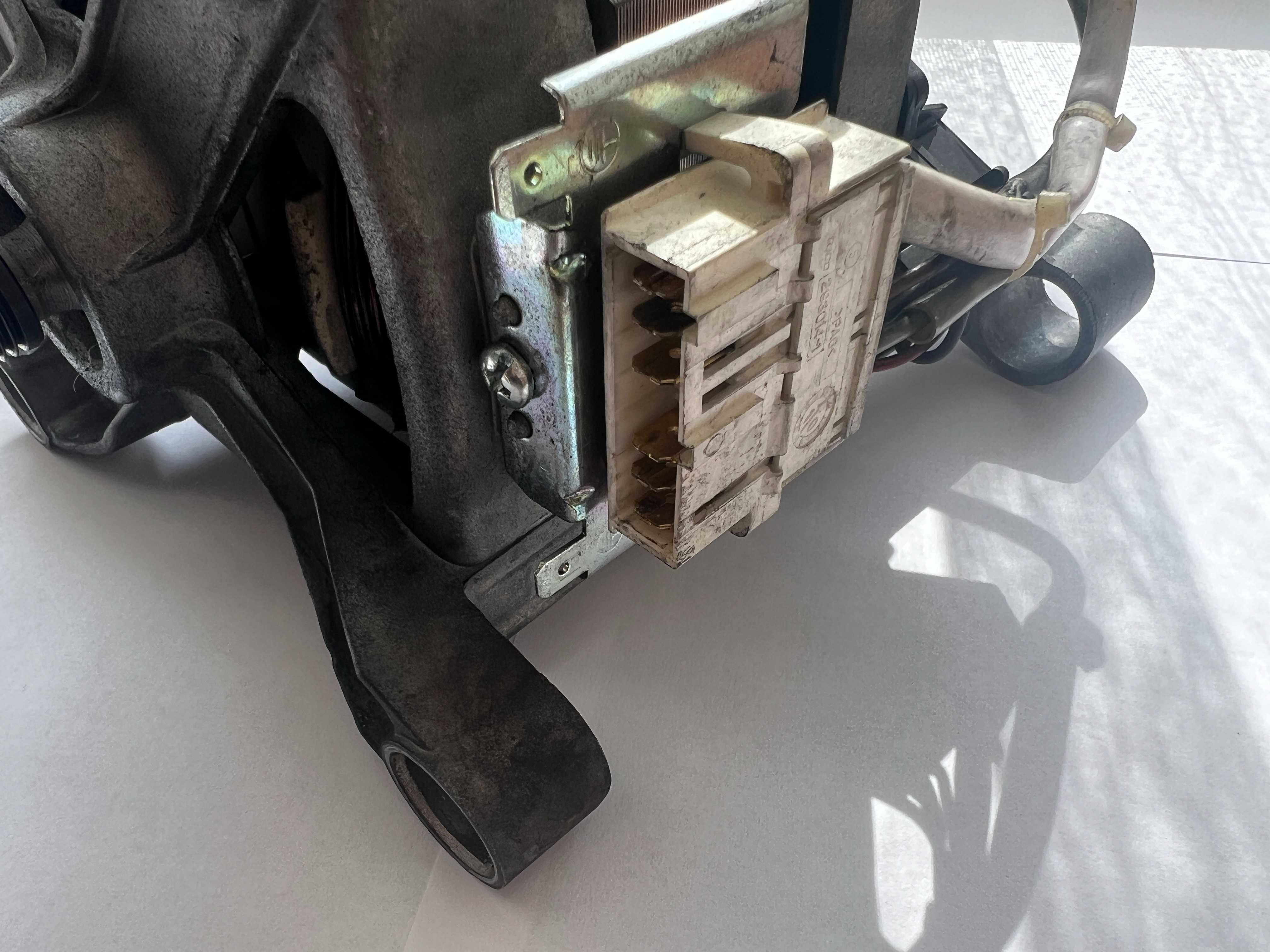 Двигатель (мотор) для стиральной машины Indesit