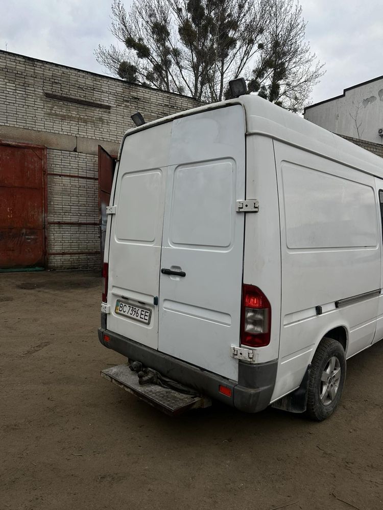 Продам Mersedes Sprinter313 пасажир 8+1 повна маса 3500кг