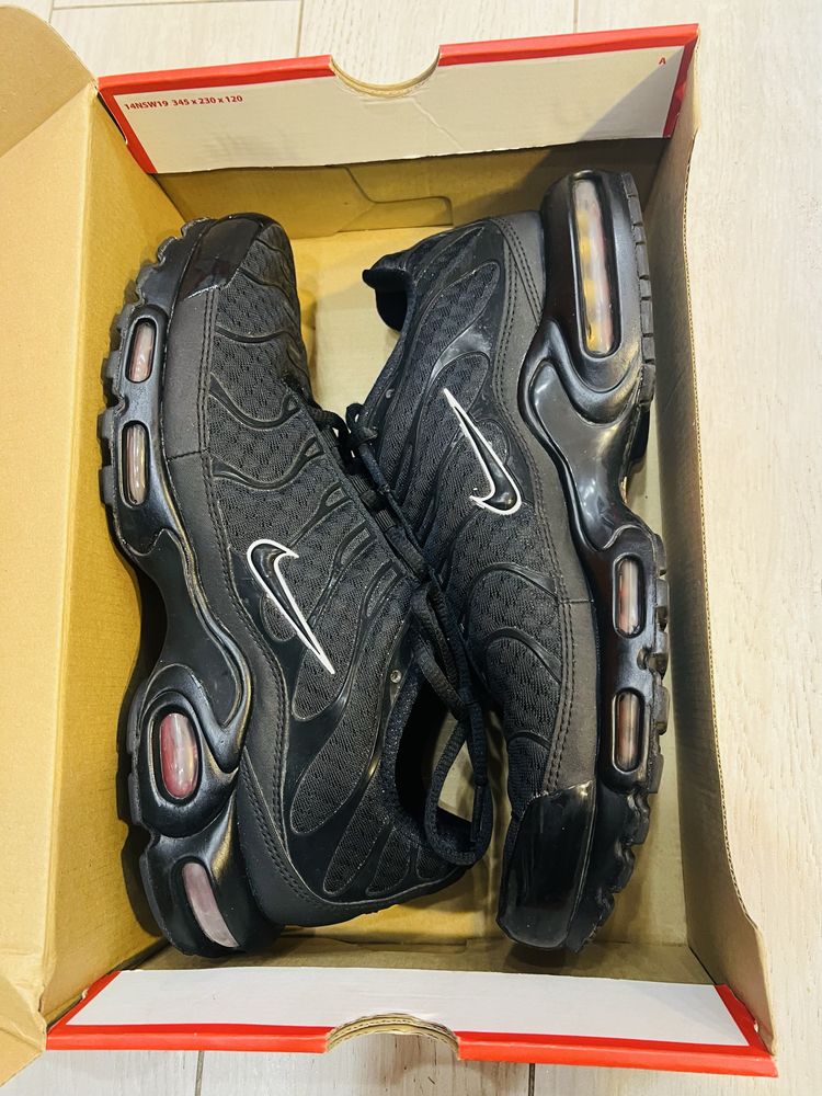 Кросовки Nike AIR MAX PLUS TN 46 размер, 30 см стелька