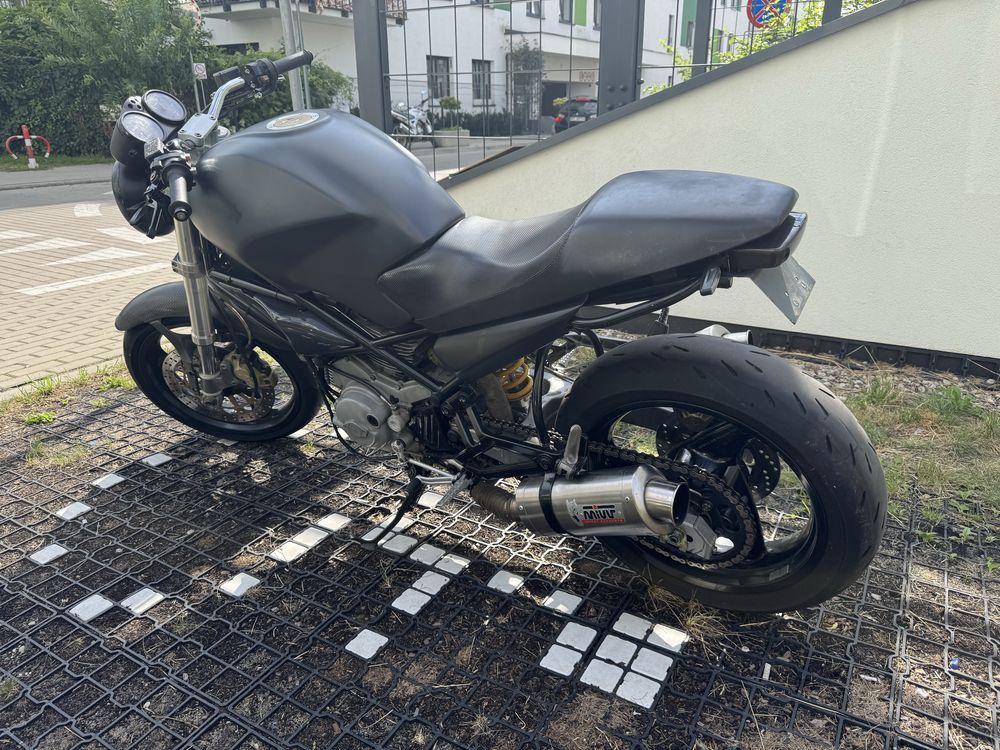 Ducati Monster 600