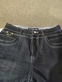 Продам джинсы  темного цвета