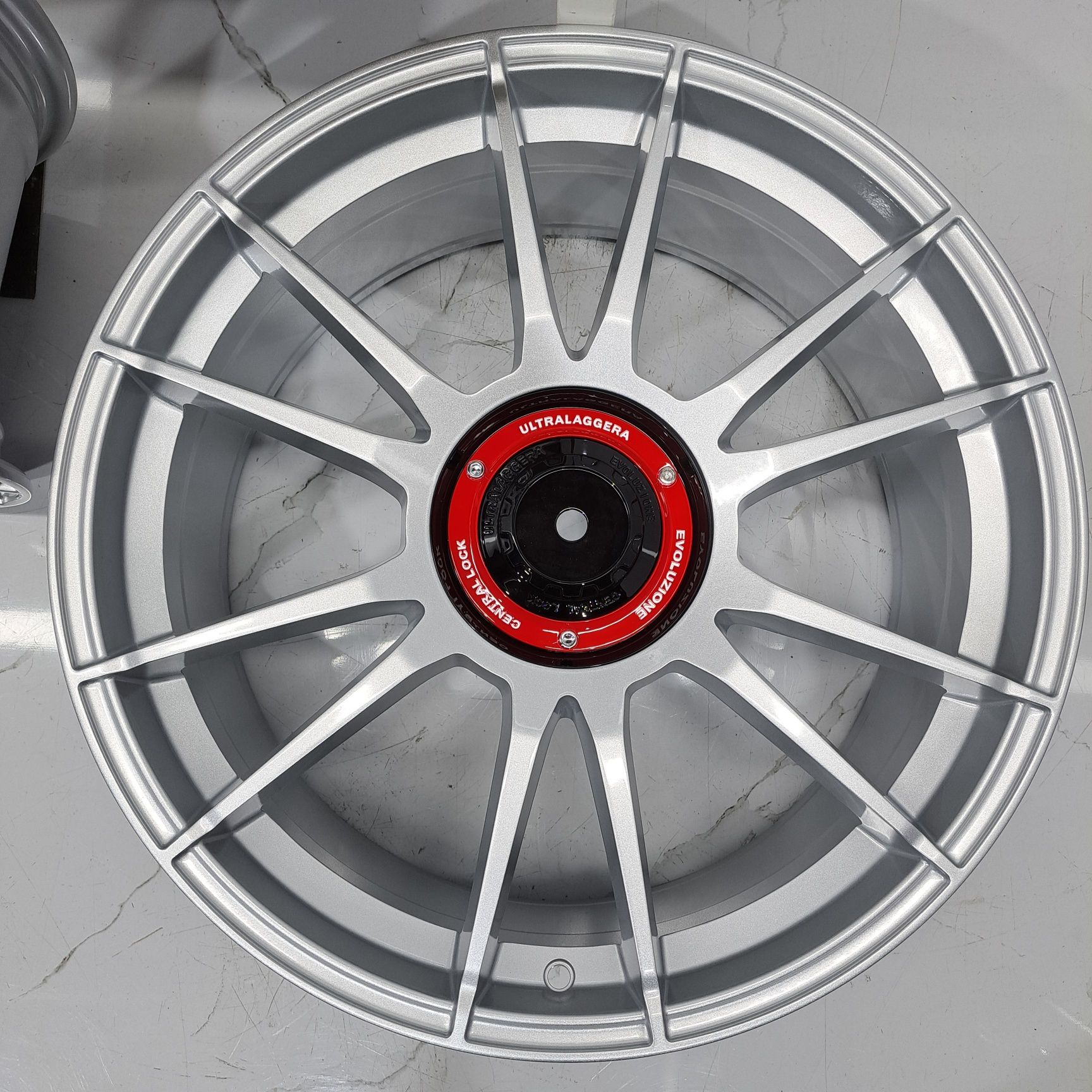 Jantes 19" LOOK OZ Ultraleggera 5x112 5x100