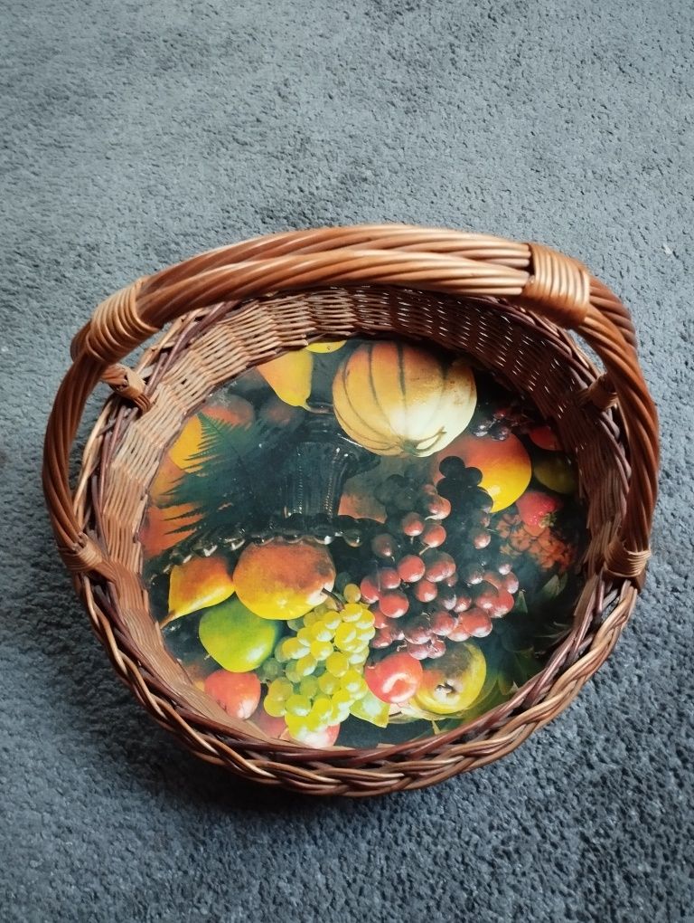 Koszyk na owoce z wikliny