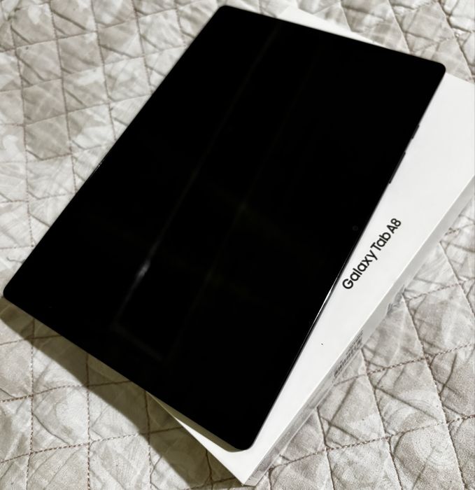 Планшет Samsung Galaxy Tab A8 32GB, как новый, полный комплект