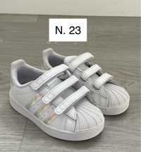 Calçado n. 23 ténis Adidas criança