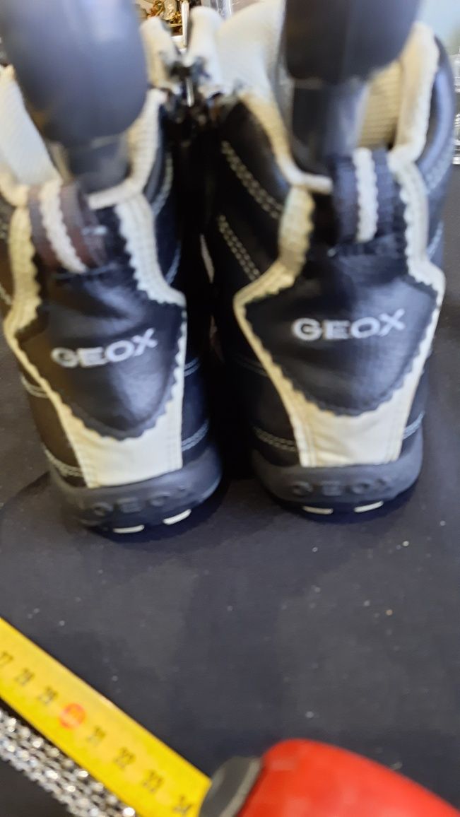 Buty skórzane firmy GEOX