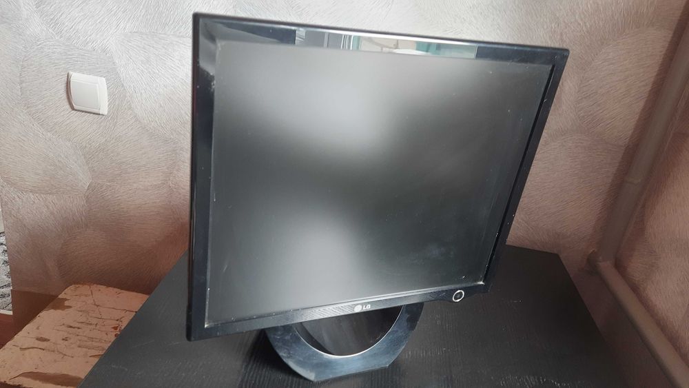 Монітор LG L1900 BF fletron 19 діагональ