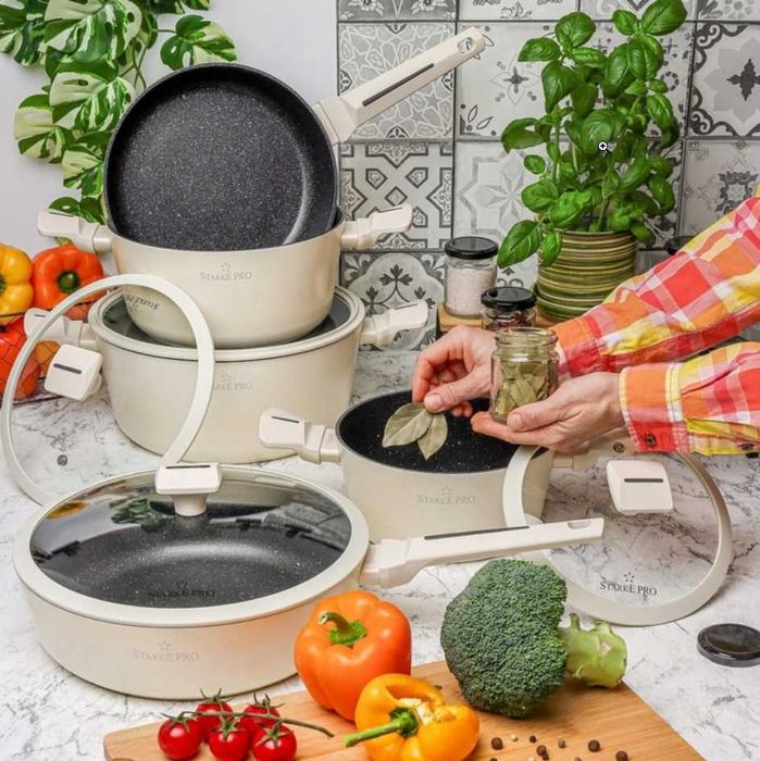 NOWY Zestaw Garnków Komplet Patelni Indukcja Gaz Brule 9 Elementów