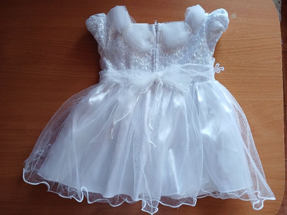 Шикарные  разные   платья на торжества ,смотрите фото, текст читайте