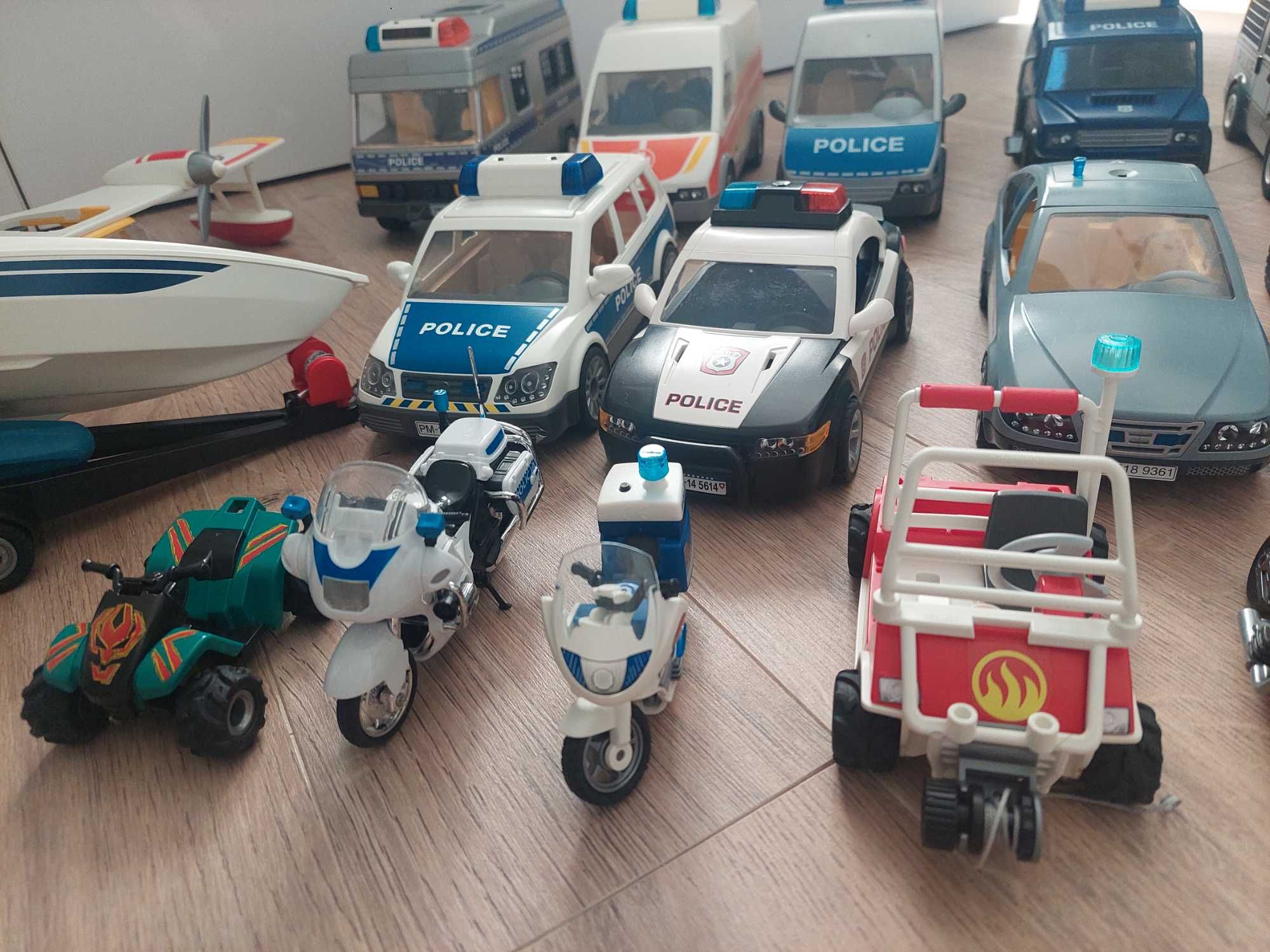 Playmobil mega zestaw 16 pojazdów 47 ludzików + akcesoria
