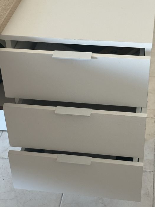 Mesa secretária com arrumação office nova