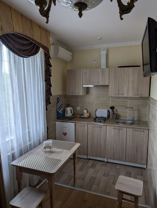 Оренда квартири,кімнат,номерів центр Східниця. (Довготривала)