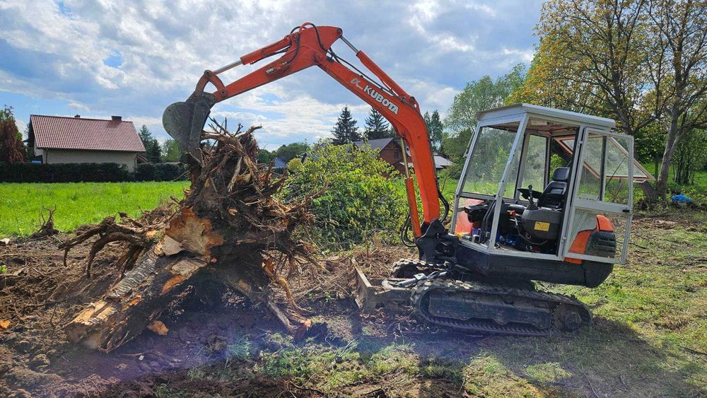 Równanie, czyszczenie działek, minikoparka, glebogryzarka separacyjna.