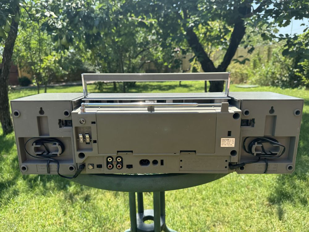 Продам магнитолу Panasonic RX-C52L