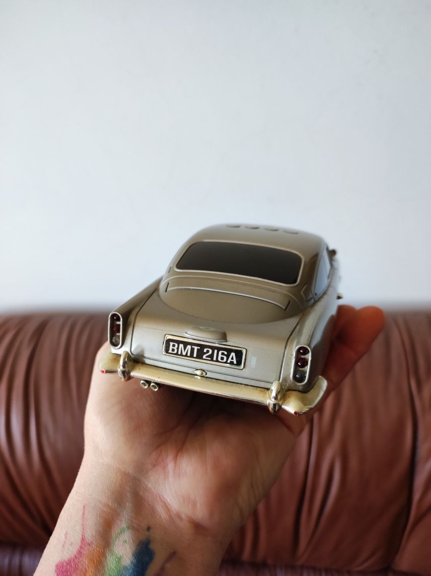 James Bond (007) db5