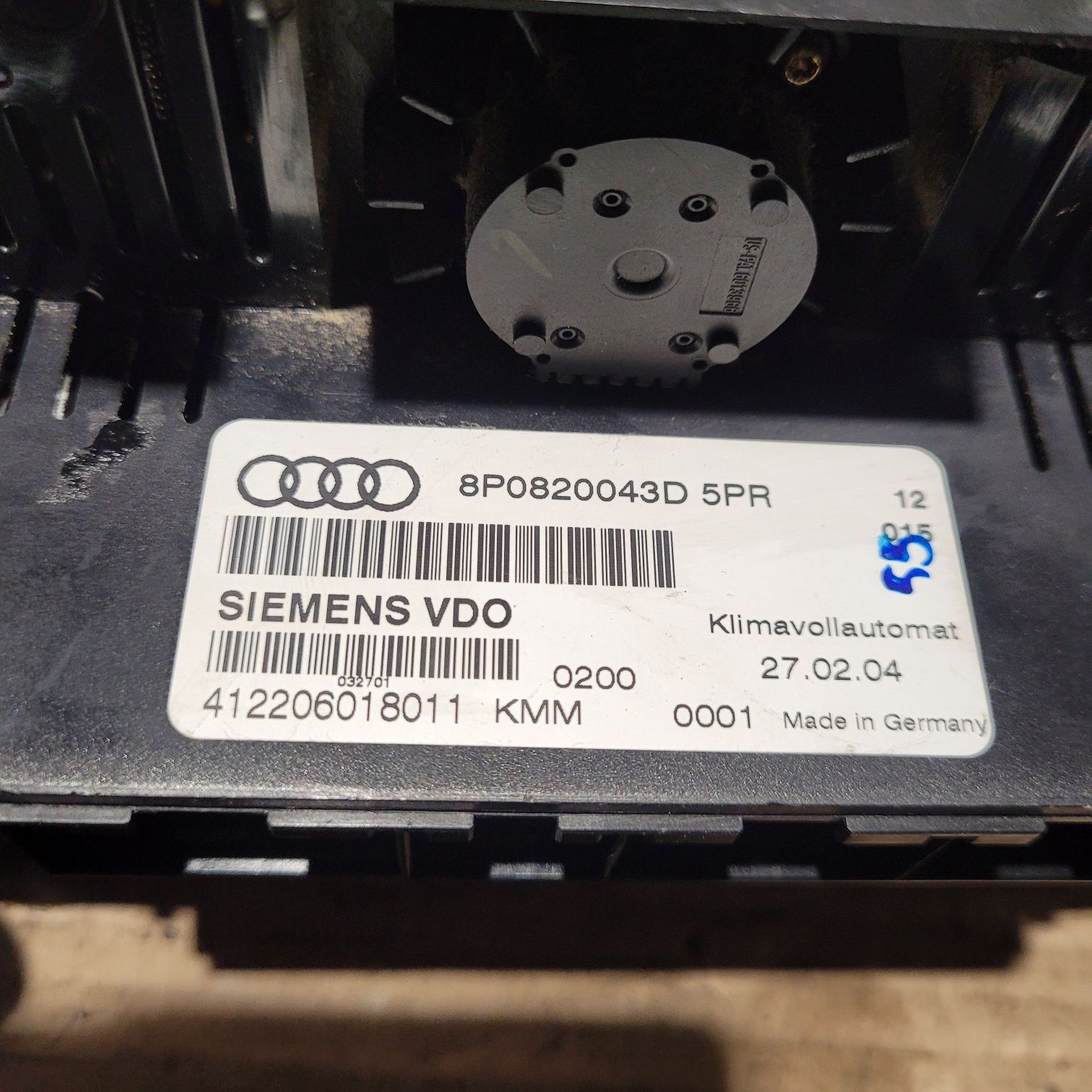 Panel nawiewu klimatyzacji audi a3 8p 2004r