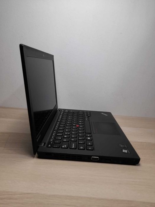 Lenovo x240 -- Intel Core i5 / 8Gb / SSD 128GB