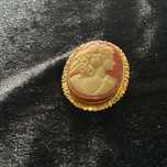 Broche peça vintage 4 cm