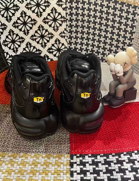 Buty-Trampk-Nike Air Max TN Plus Black R.43