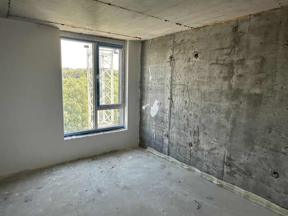 Продається трикімнатна квартира район Канада.