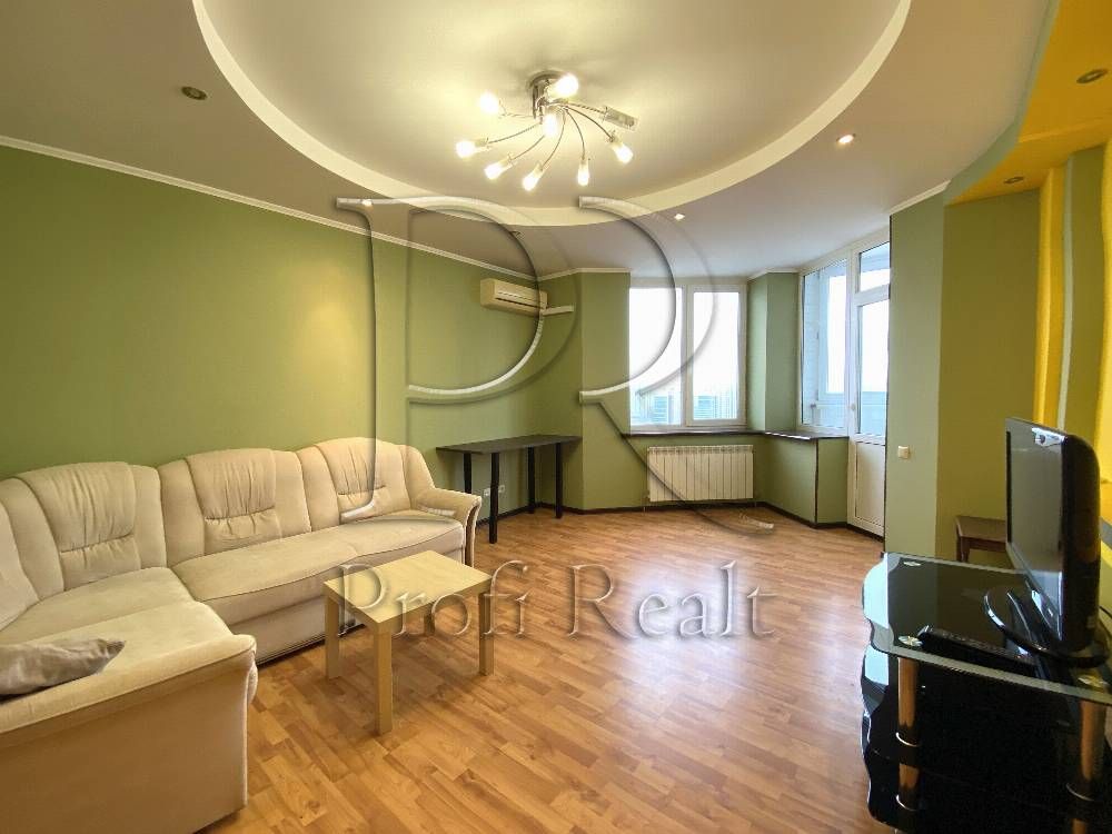 Ліфти працюють завжди. Продаж 2 кім квартири Здолбунівська 9Б.Осокорки