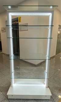 Vitrine  em Vidro com Led e tranformador.