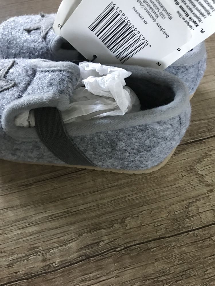 Filcowe kapcie rozmiar 25