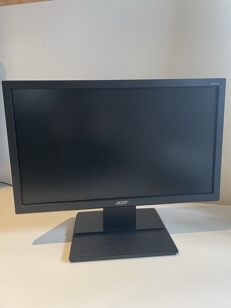 2 Monitores (ACER e SAMSUNG)