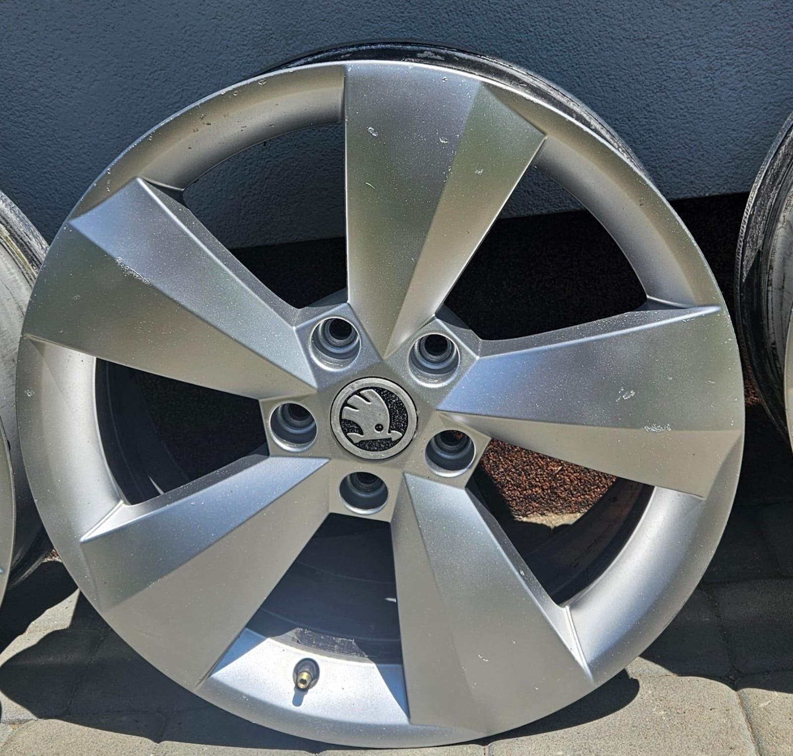 Диски r17 5*112 Skoda Oktavia A7