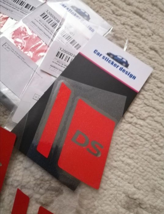 Виниловые наклейки светоотражающие на диски для авто мото вело DS