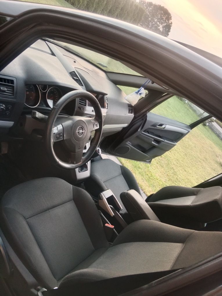 Sprzedam Opel Zafira