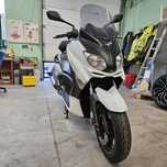 Yamaha X-Max 125