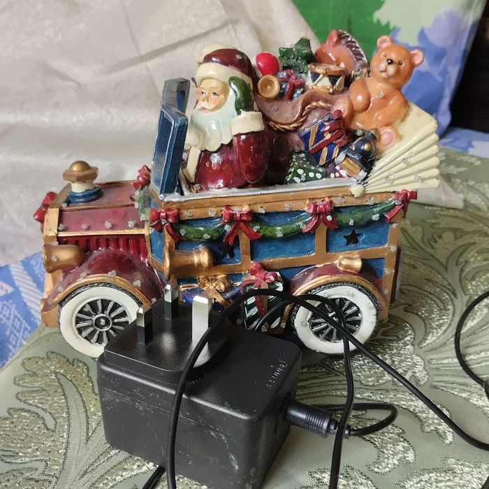 Різдвяні іграшки композиції