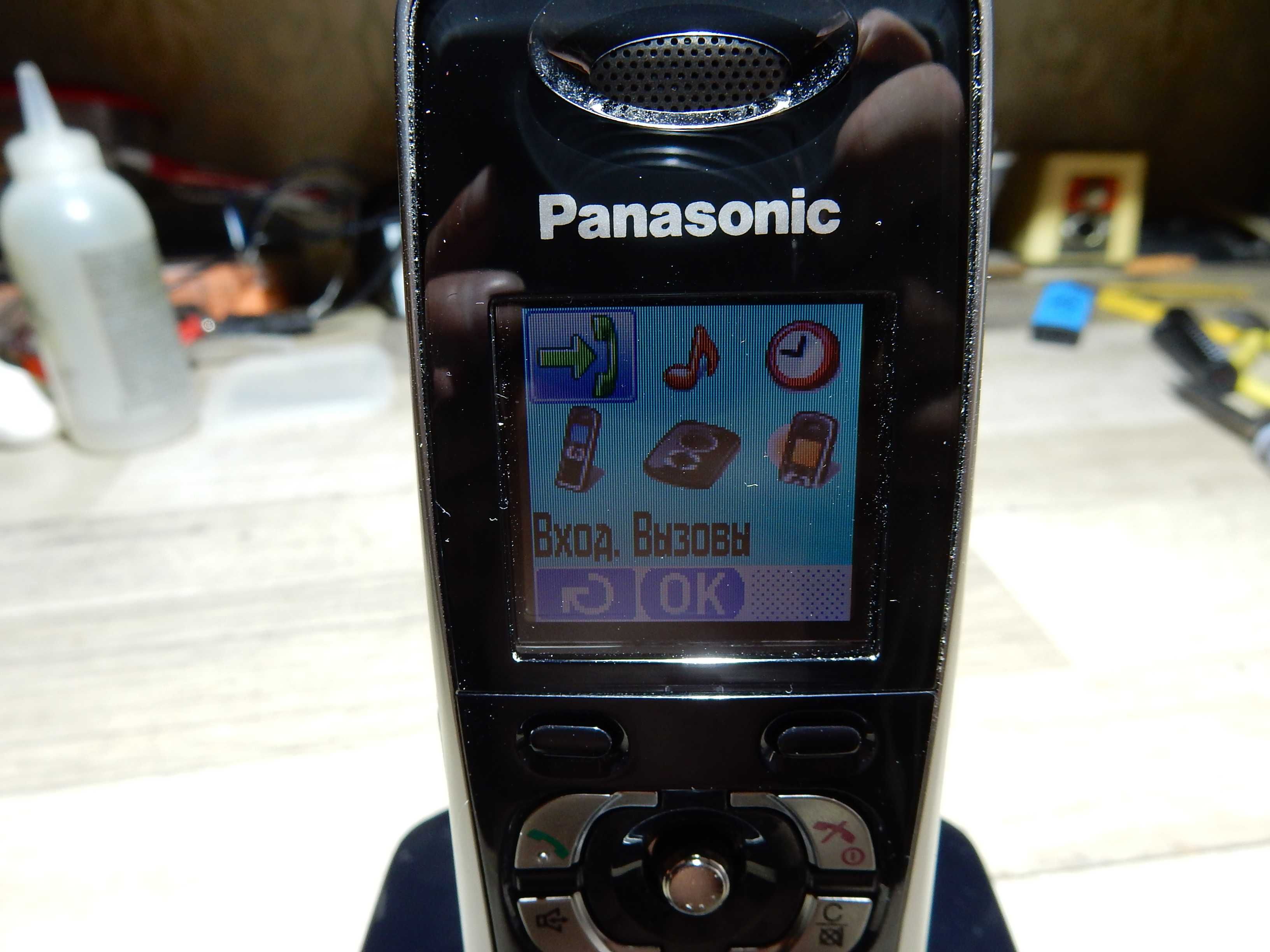Цифровой беспроводный телефон Panasonic .Стационарный .