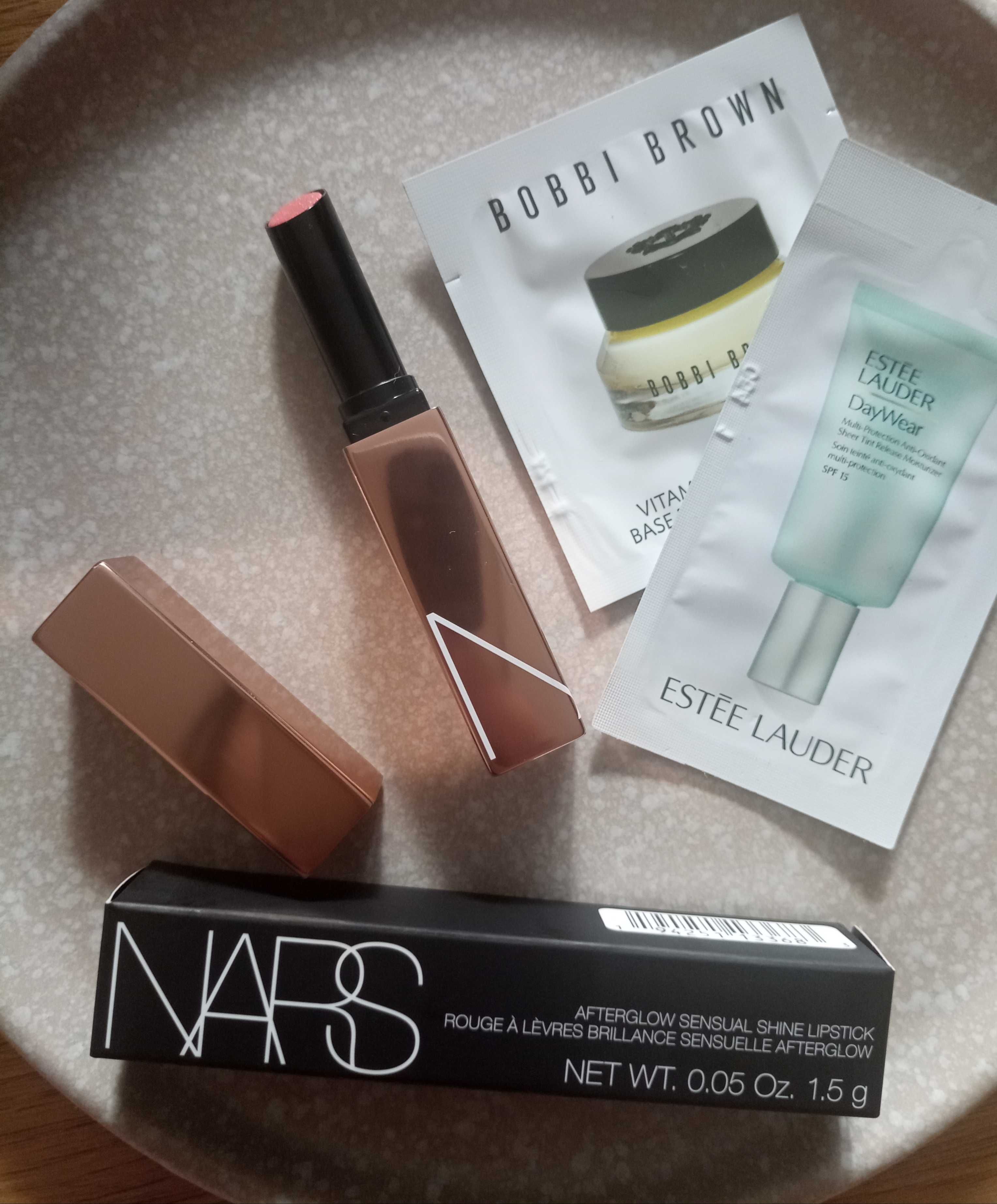 Зволожуюча помада Nars "orgasm"