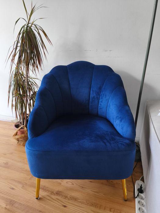 Poltrona de veludo azul