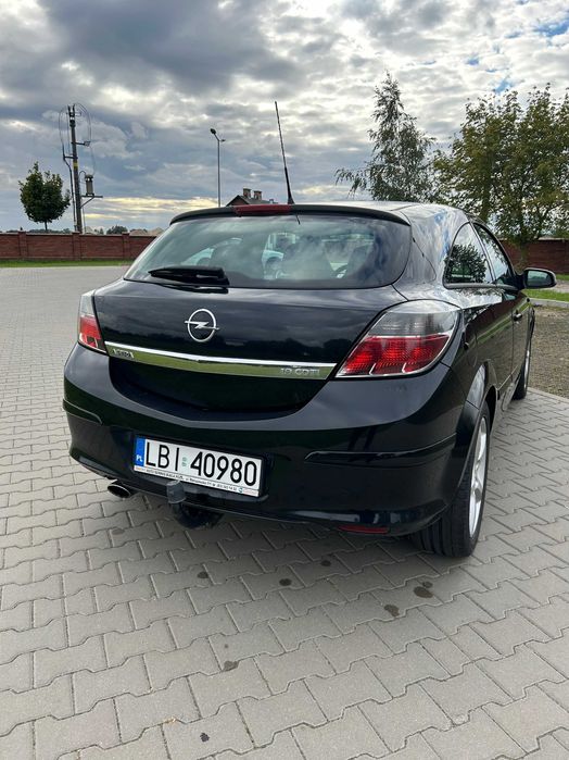 Opel Astra H GTC 1.9 CDTi