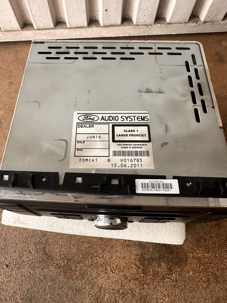 Auto radio ford 2012