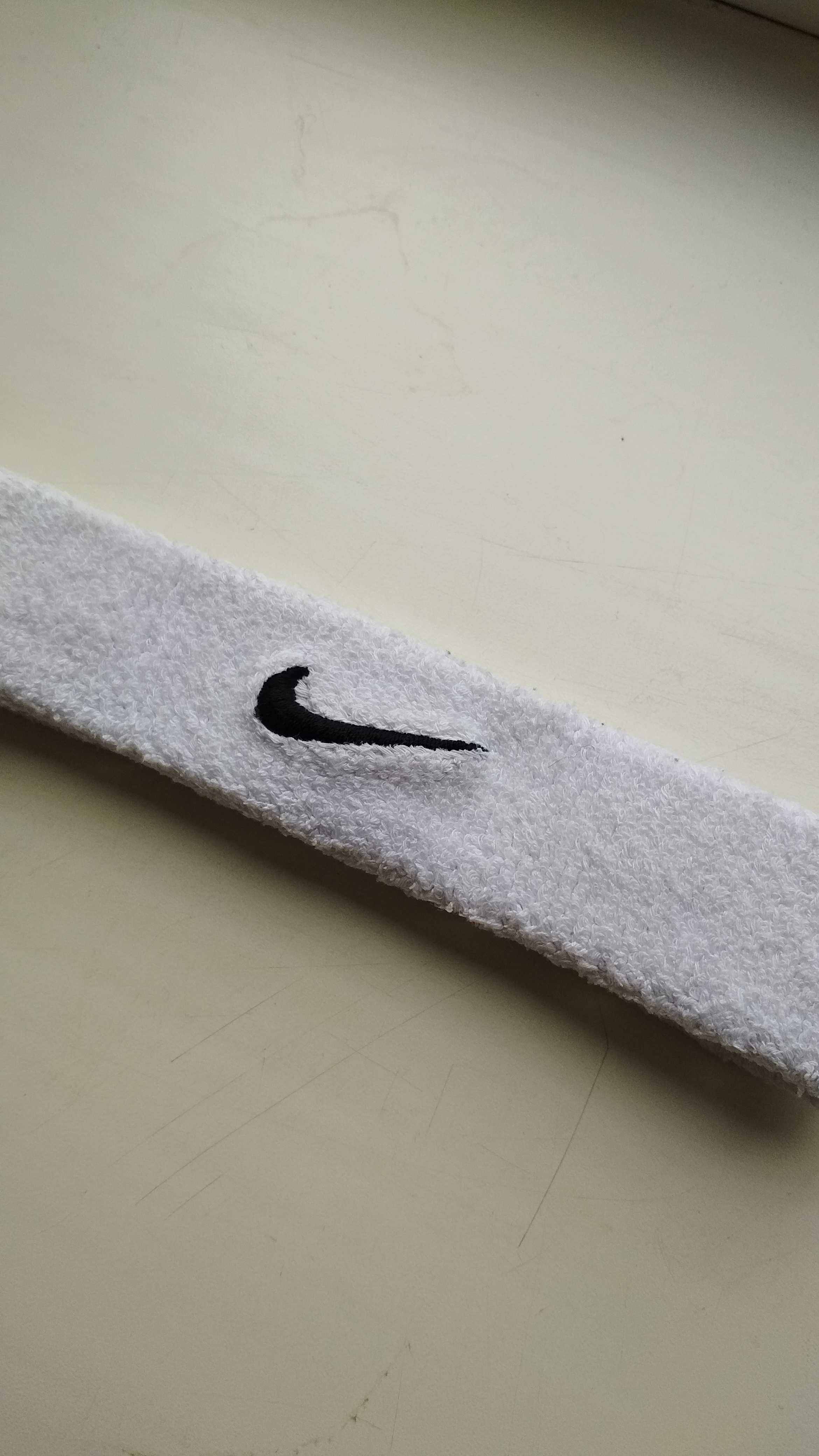 Повязка на голову Nike SWOOSH HEADBAND (Onesize) оригинал