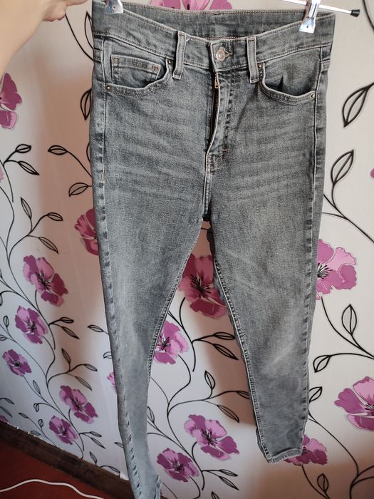 Джинсы серые скинни 26-27р