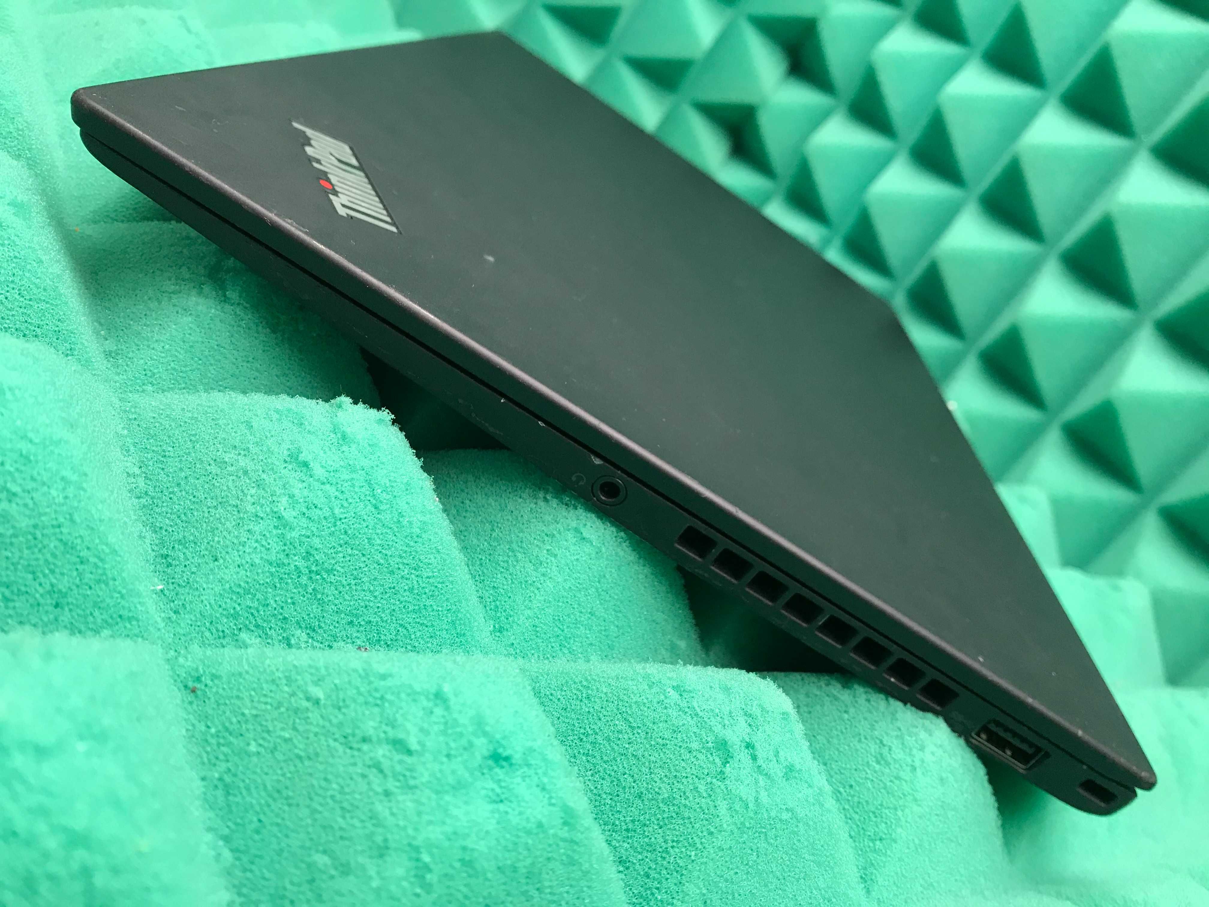 №3405 Ноутбук Lenovo ThinkPad X1 Carbon 5th 14''/i5-7200U/8Gb/SSD256Gb