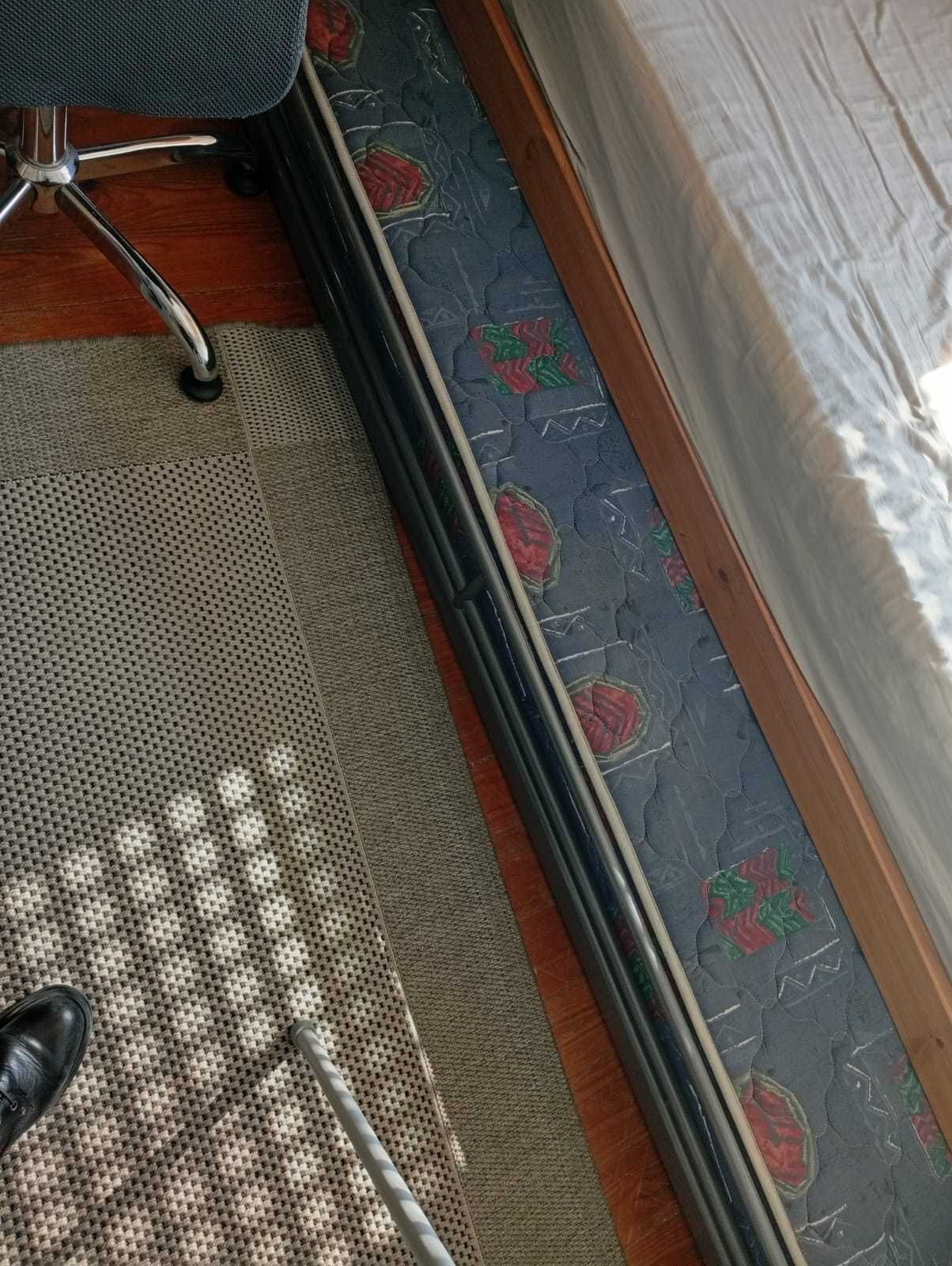 Cama com cama de gavetão