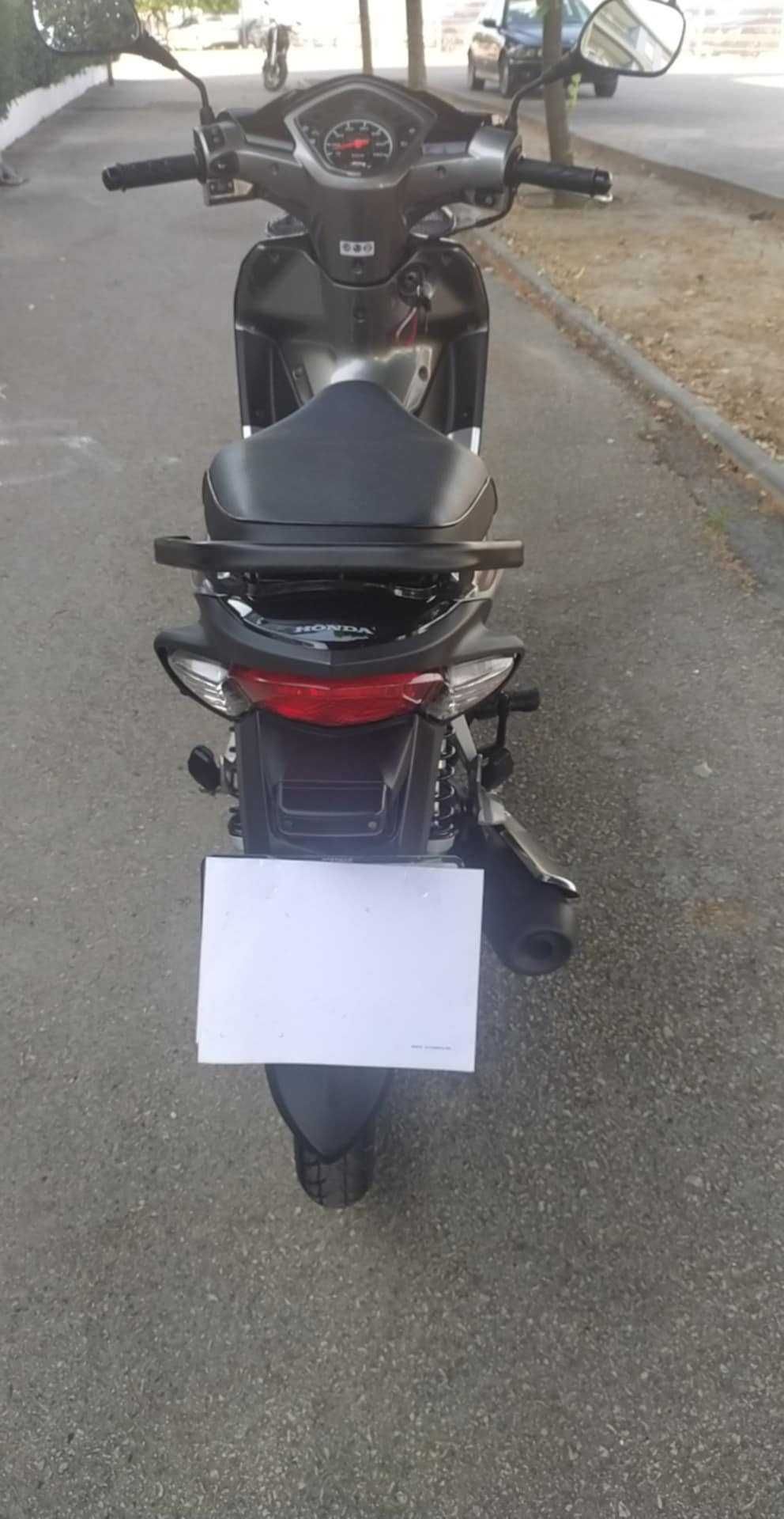 Scooter Honda Bizz Wave 110 cm3.Igual a nova (1000kms)
