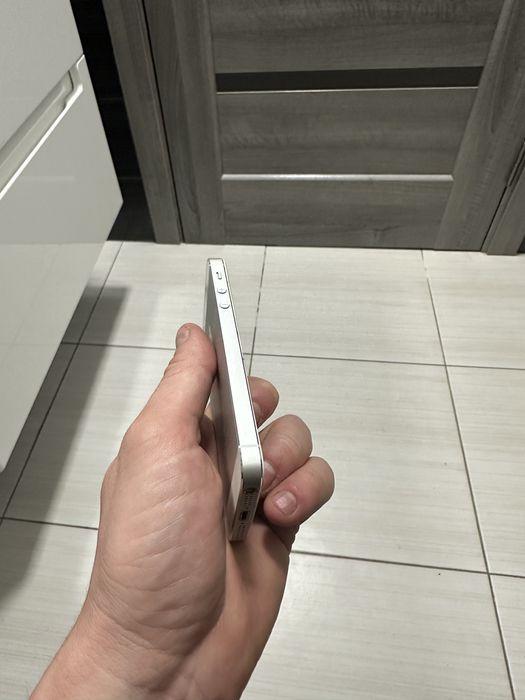 Iphone 5s дуже  гарний стан