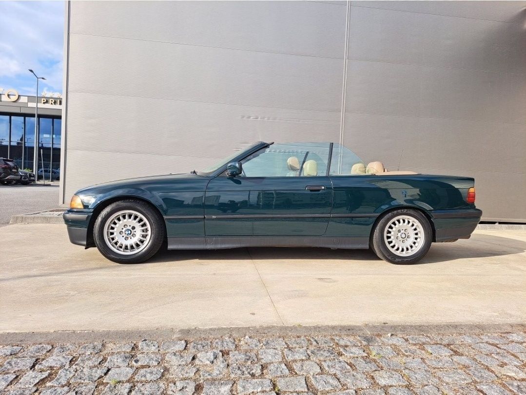BMW 320i Cabrio E36