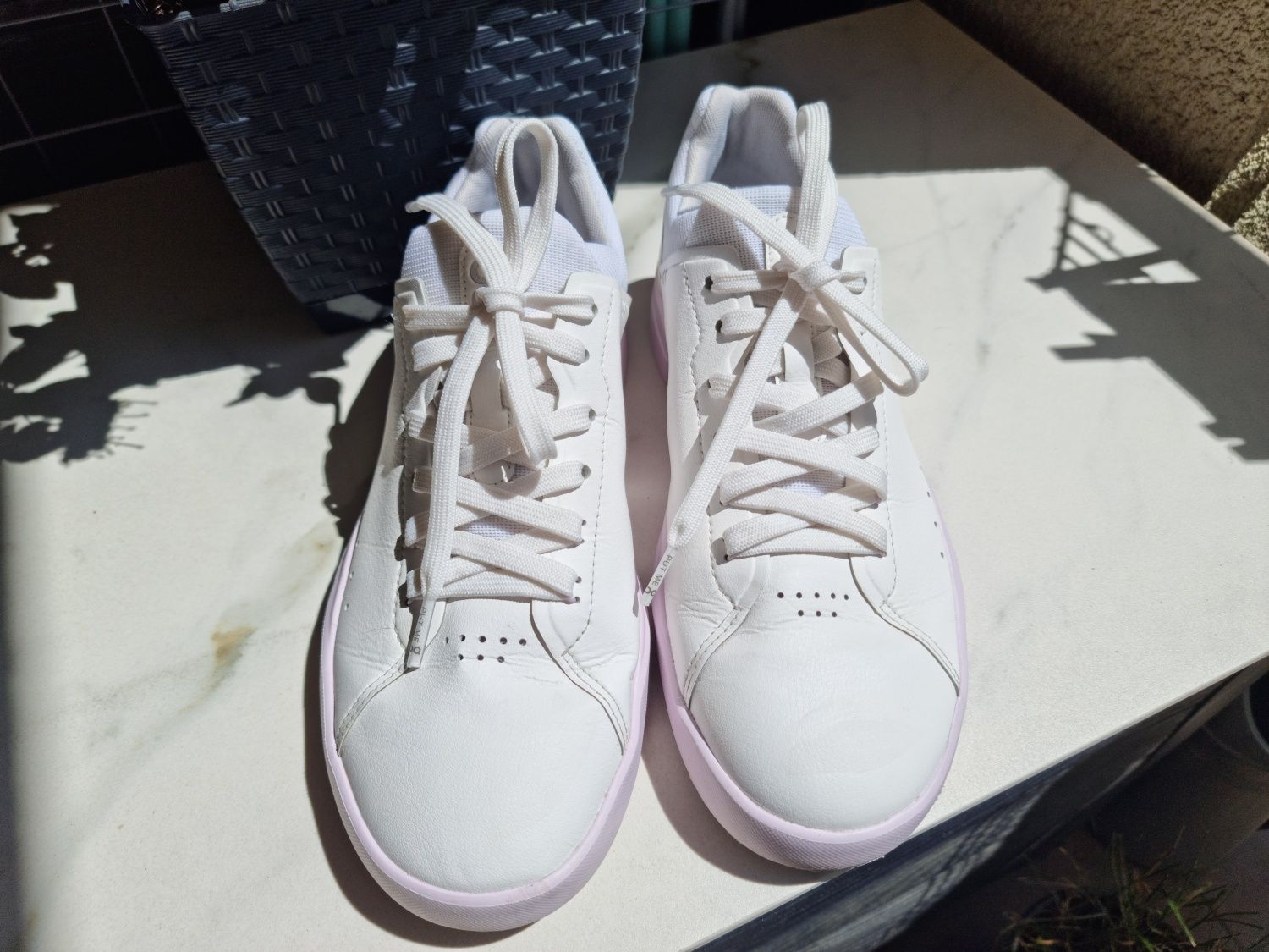 Buty sneakersy damskie On-The Roger Advantage
